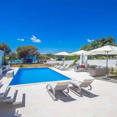 Luxury With Pool With Sea View , 50m From The By Wiibuk Villa Punat