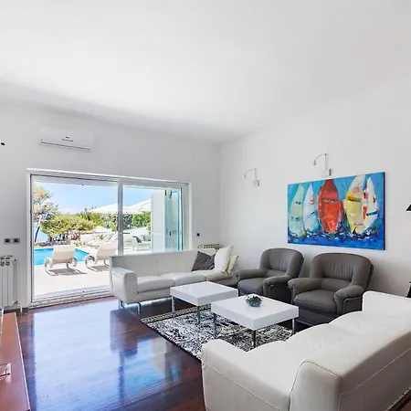 Luxury With Pool With Sea View , 50m From The By Wiibuk *
