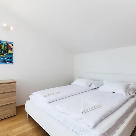 Luxury With Pool With Sea View , 50m From The By Wiibuk * Punat