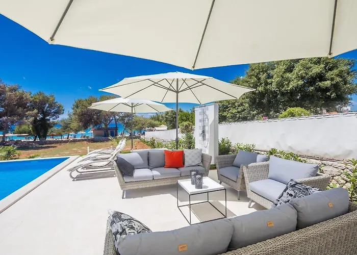 Villa Luxury With Pool With Sea View , 50m From The By Wiibuk Punat