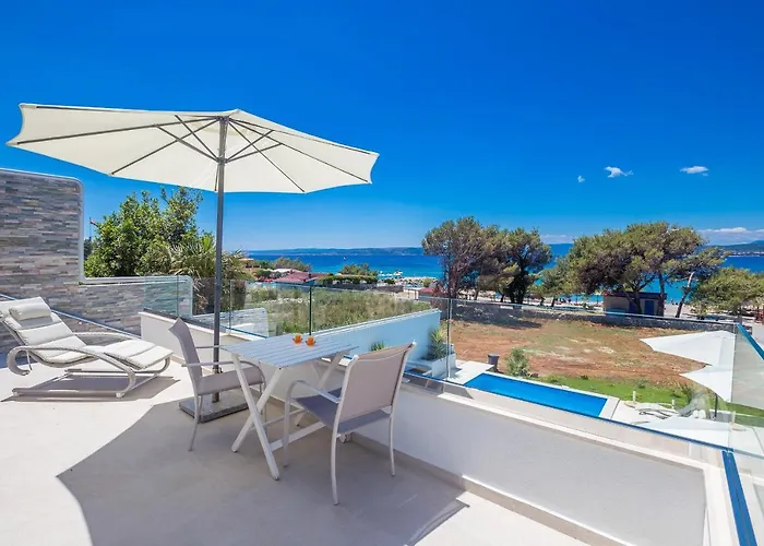 Luxury With Pool With Sea View , 50m From The By Wiibuk * Punat