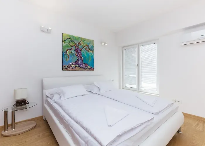 Villa Luxury With Pool With Sea View , 50m From The By Wiibuk Punat