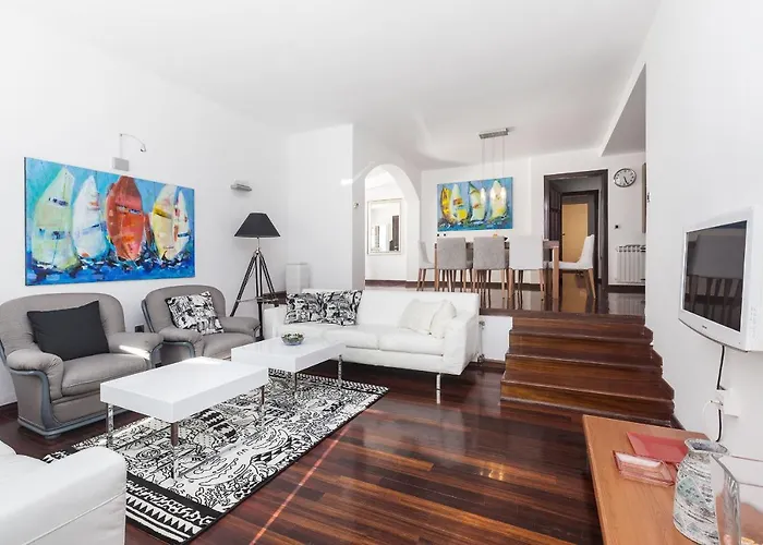 Luxury With Pool With Sea View , 50m From The By Wiibuk * Punat