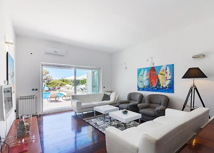 Luxury With Pool With Sea View , 50m From The By Wiibuk *